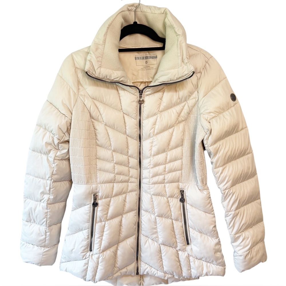 Bernardo Women's Quilted Winter Puffer Jacket With Roll Away Hood Cream Medium